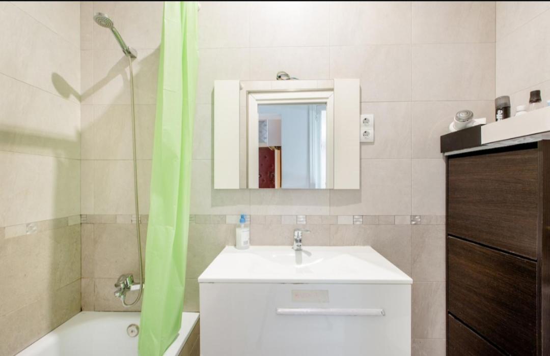 Privada Doble En Pleno Centro De Habitación en casa particular
